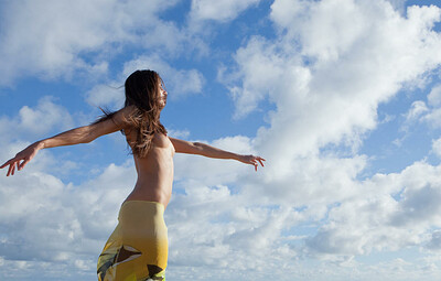 Model Astrud in Praia